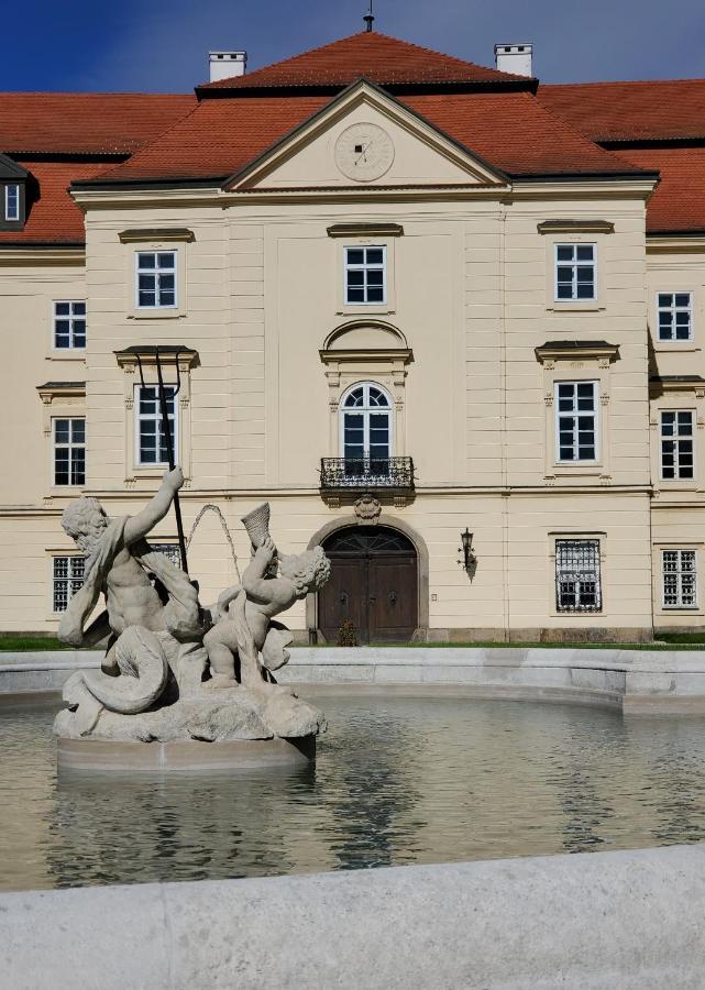 Zamek Napajedla Hotel Exterior photo